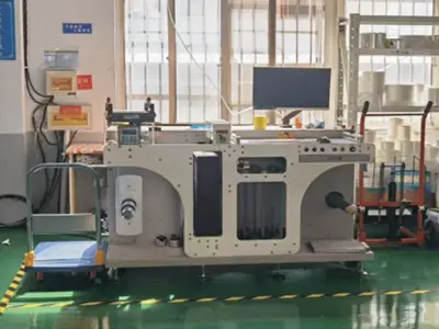 Xinsen Packaging propose des solutions d'impression personnalisées polyvalentes pour les étiquettes autocollantes