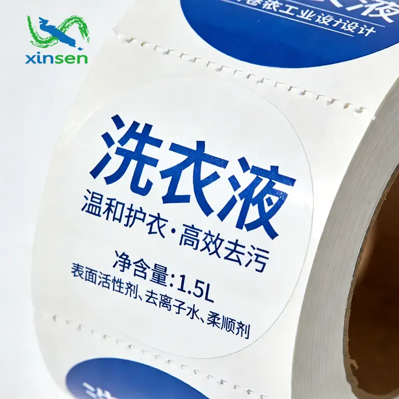 Étiquette imperméable pour détergent à lessive